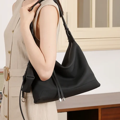 Leather Commuter Hobo Bag - Crescent